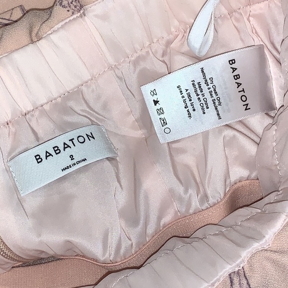 ARITZIA Babaton Flutter Pink Altamiro Floral lightweight Satin Jumpsuit size 2 - Picture 11 of 16